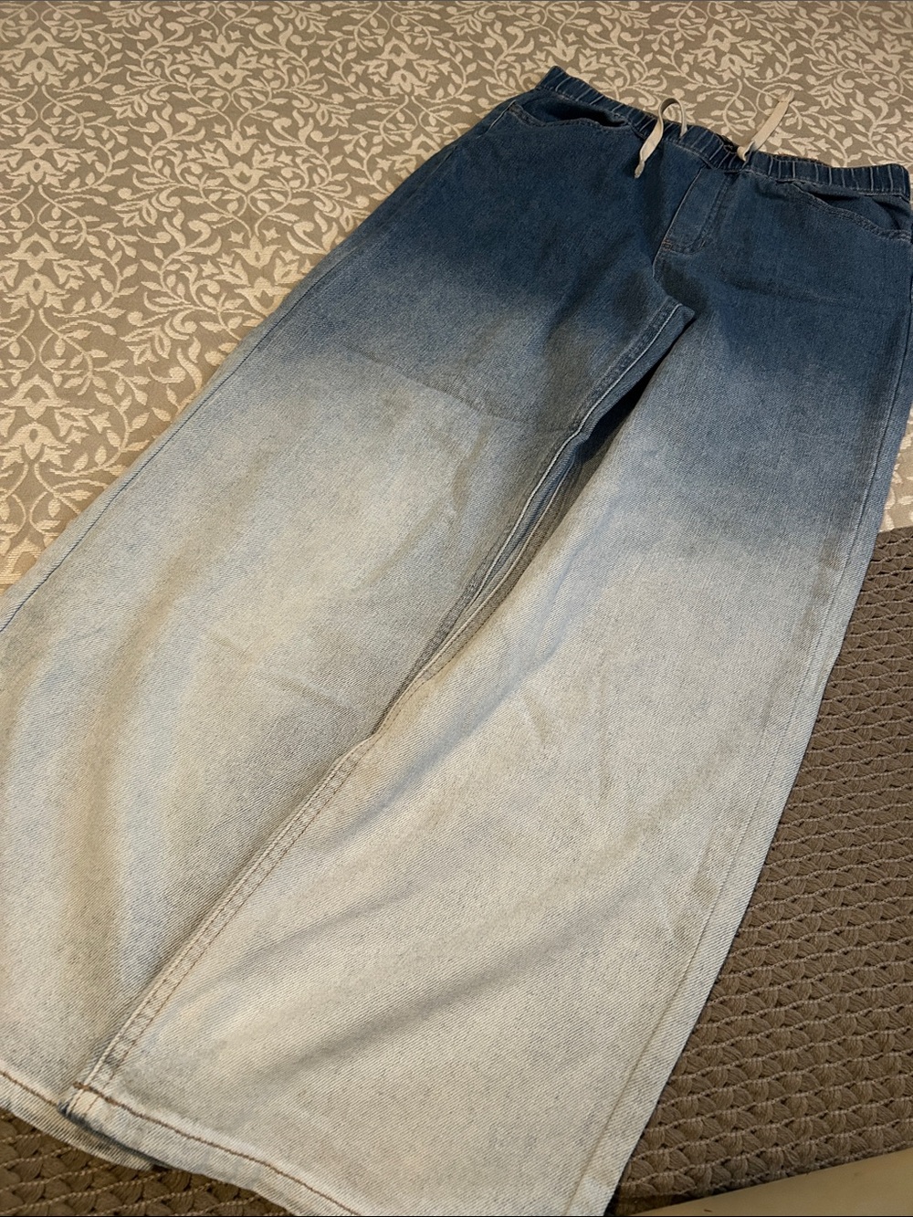 Vanilla Star Men's Ombre Relaxed Jeans in Light and Dark Blue